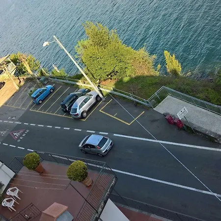 La Terrazza Lake Como * سالا كوماسينا