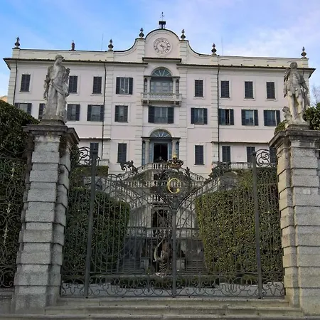 La Terrazza Lake Como شقة